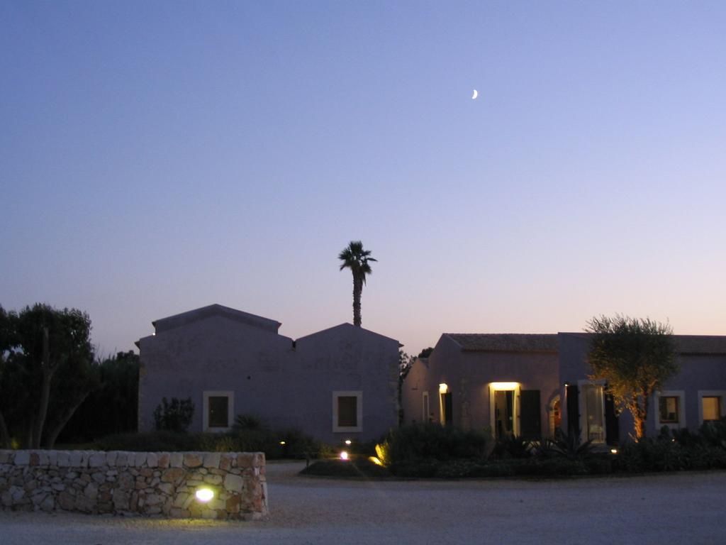 סירקוזה Caol Ishka Hotel מראה חיצוני תמונה