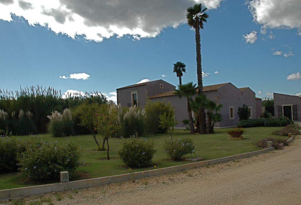 סירקוזה Caol Ishka Hotel מראה חיצוני תמונה